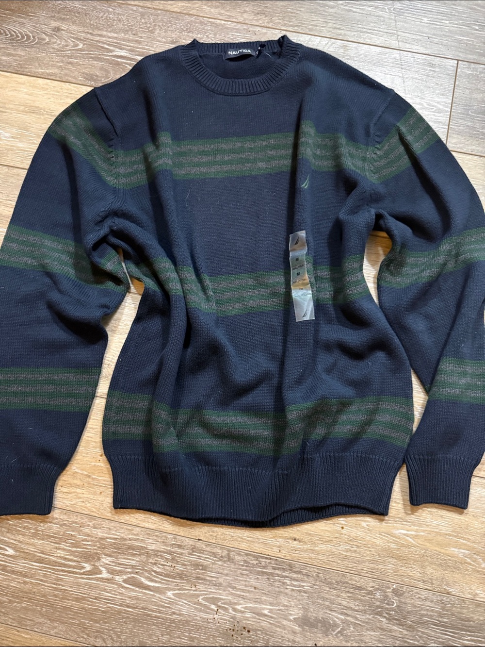 Men’s Nautica navy blue striped crewneck sweater medium nwot